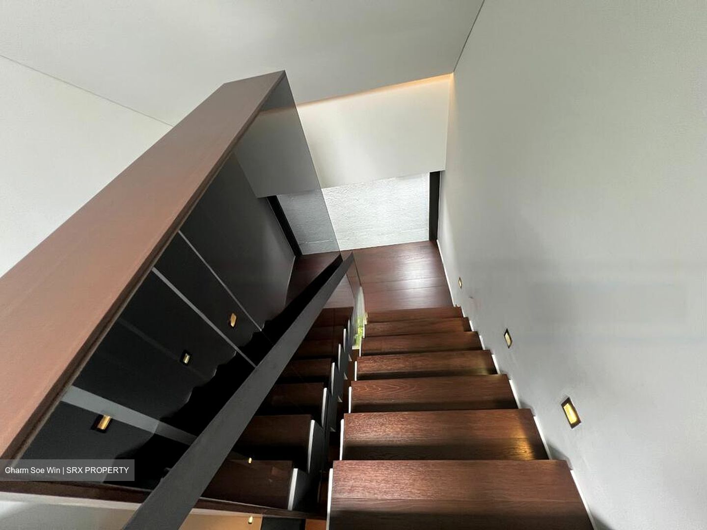 Cove Drive (D4), Terrace #441310101